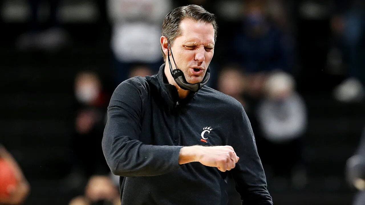 Daily Delivery | What is going on with the suspension of Cincinnati's coach? | April 5, 2021