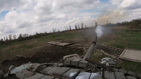 Russian tank crews and infantry fighting vehicle crews supporting motorized infantry units with fire