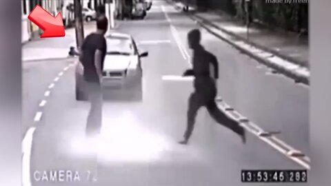 Hero who saves a man from a near-car accident [Conspiracy]