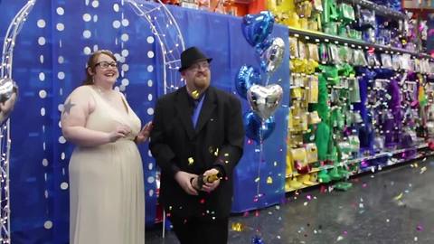 Metro Detroit couple is first to get married at Party City