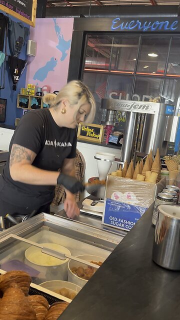 Happy Cone Co, croissant cone