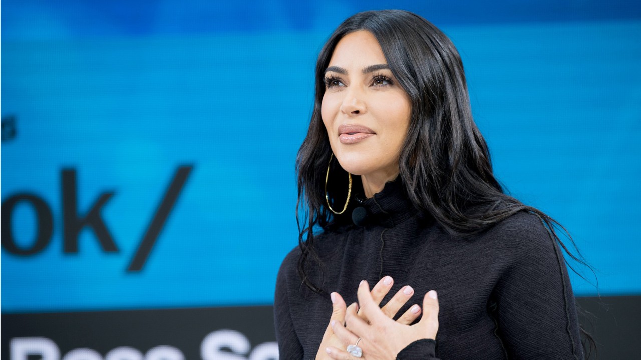 Kim Kardashian Teaches Fan New Food Hack