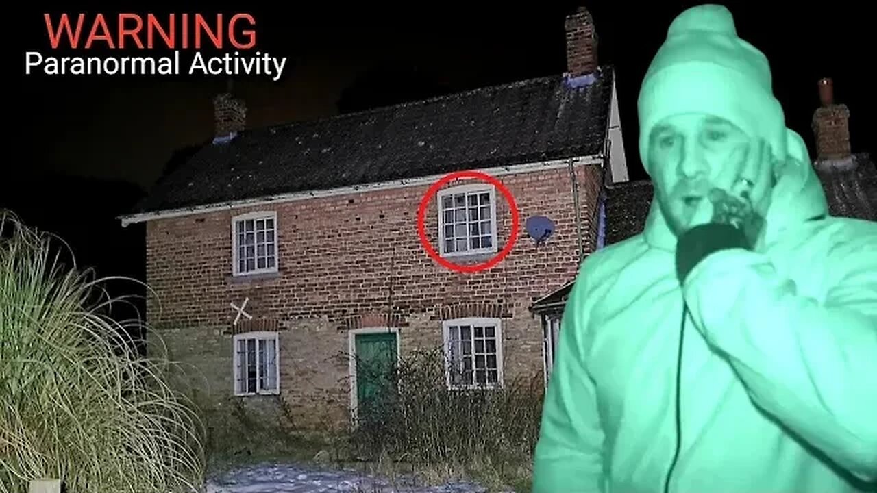 Inside The Haunted Creepy Abandoned Cottage Locked Off From The World!!!