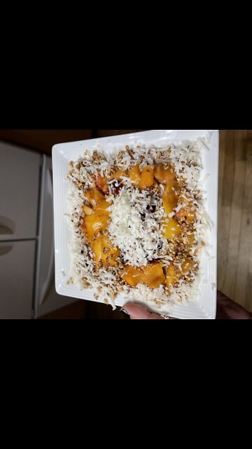 Peaches & Coconut Cream Crumble (no bake, no sugar, & no dairy)