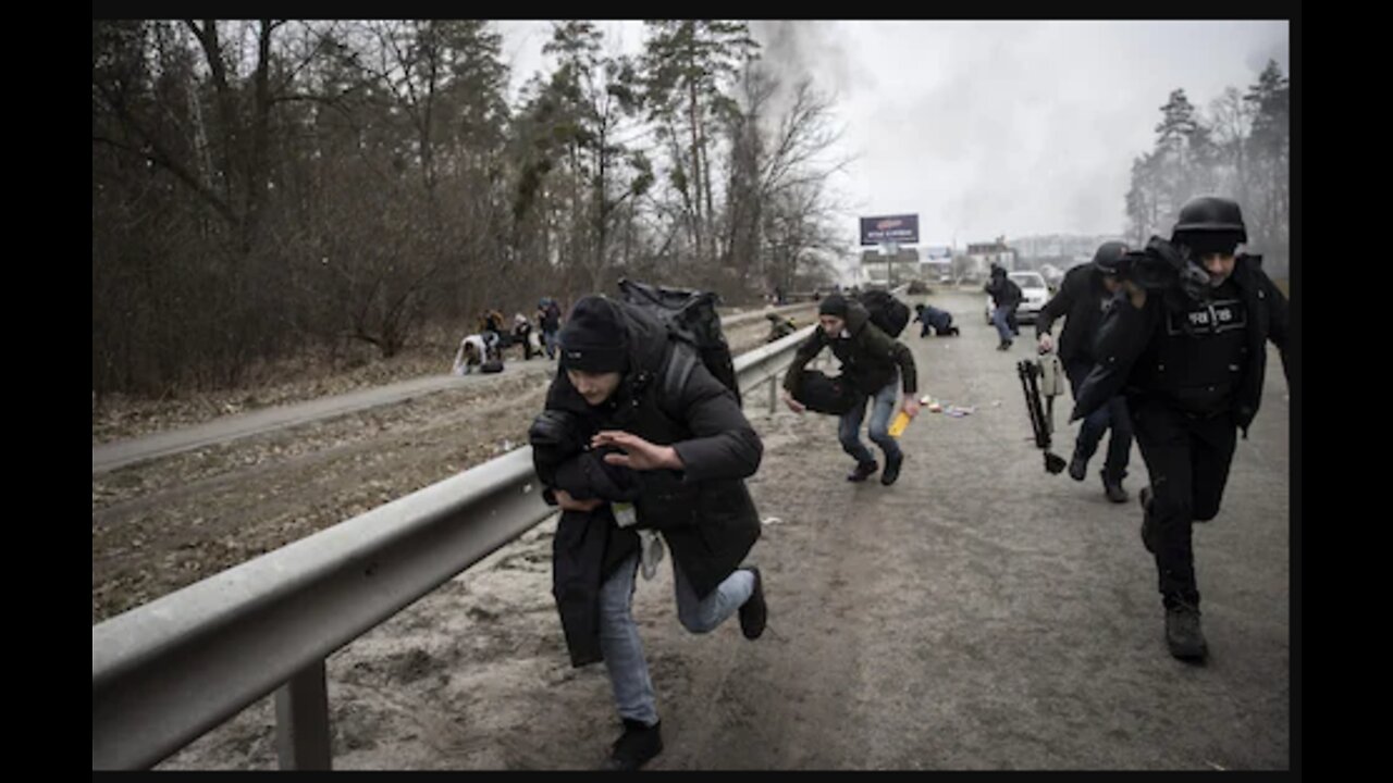 Moment Russian strikes hit civilian escape route in Irpin - BREAKING NEWS Ukraine Russia war March 6