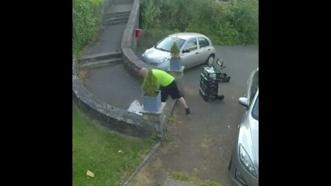 Just dropping off some groceries #shorts