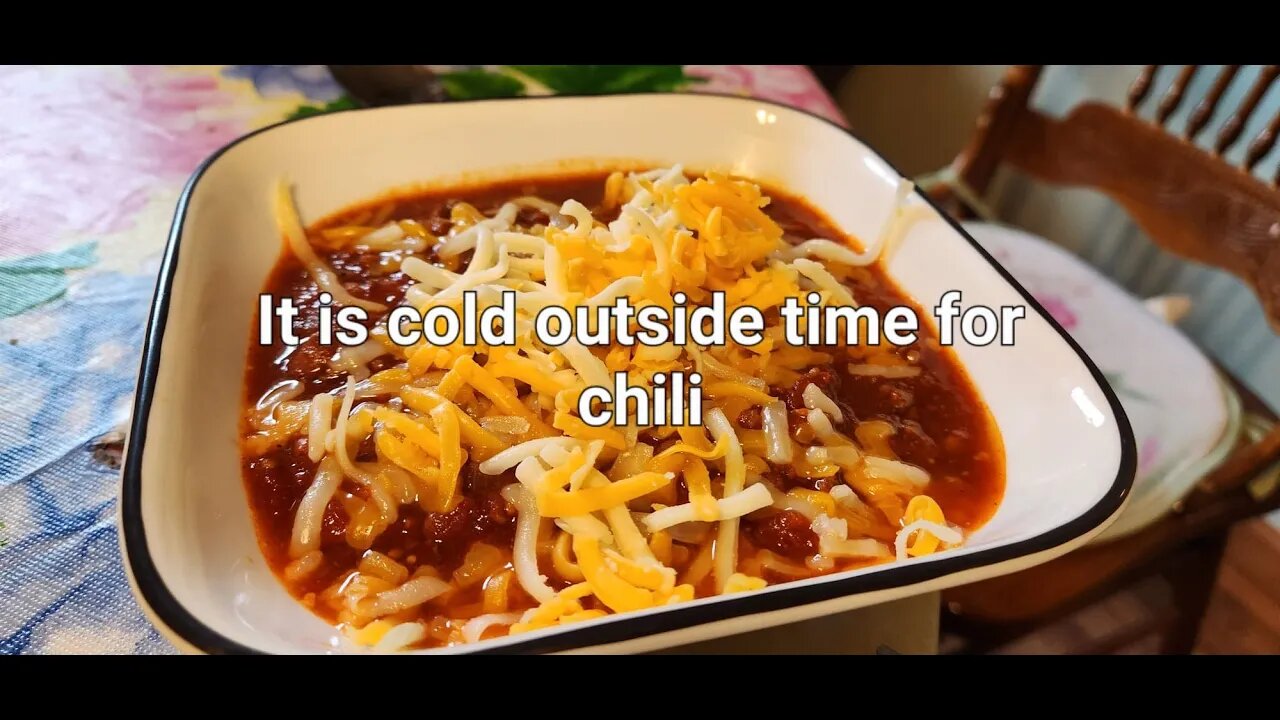 It's cold outside so what about chili? #chili