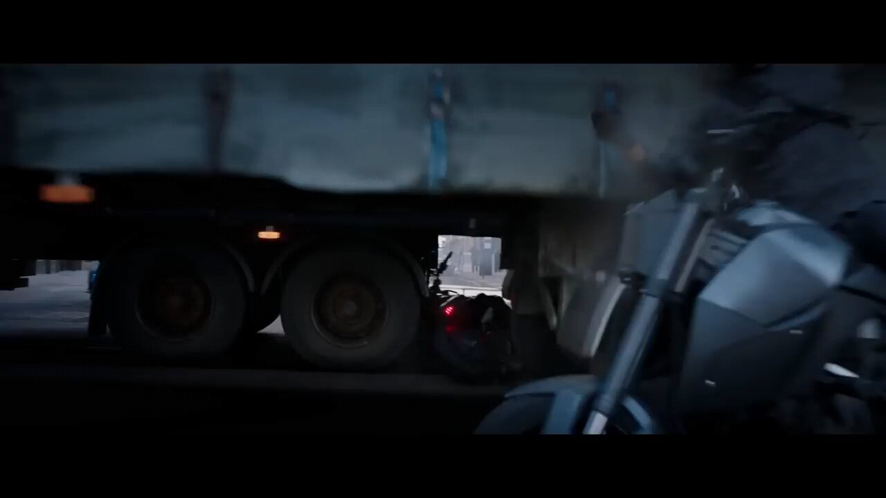 McLaren vs. Cyborg Motorbike Chase _ Fast and Furious_ Hobbs _ Shaw _ All Action(720P_HD).mp4