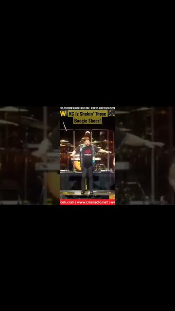 KC From KC and the Sunshine Band is shakin’ those Boogie Shoes! #shorts #kcandthesunshineband