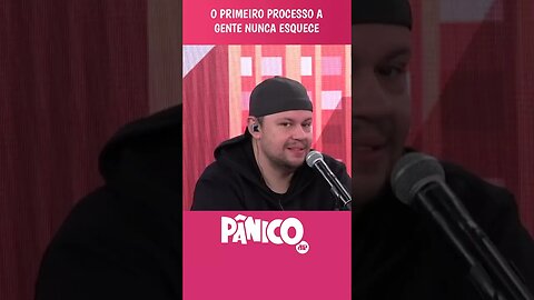 EMÍLIO FAZ TBT FORA DE HORA SOBRE COMO O PÂNICO ENTROU NA MIRA JURÍDICA #shorts