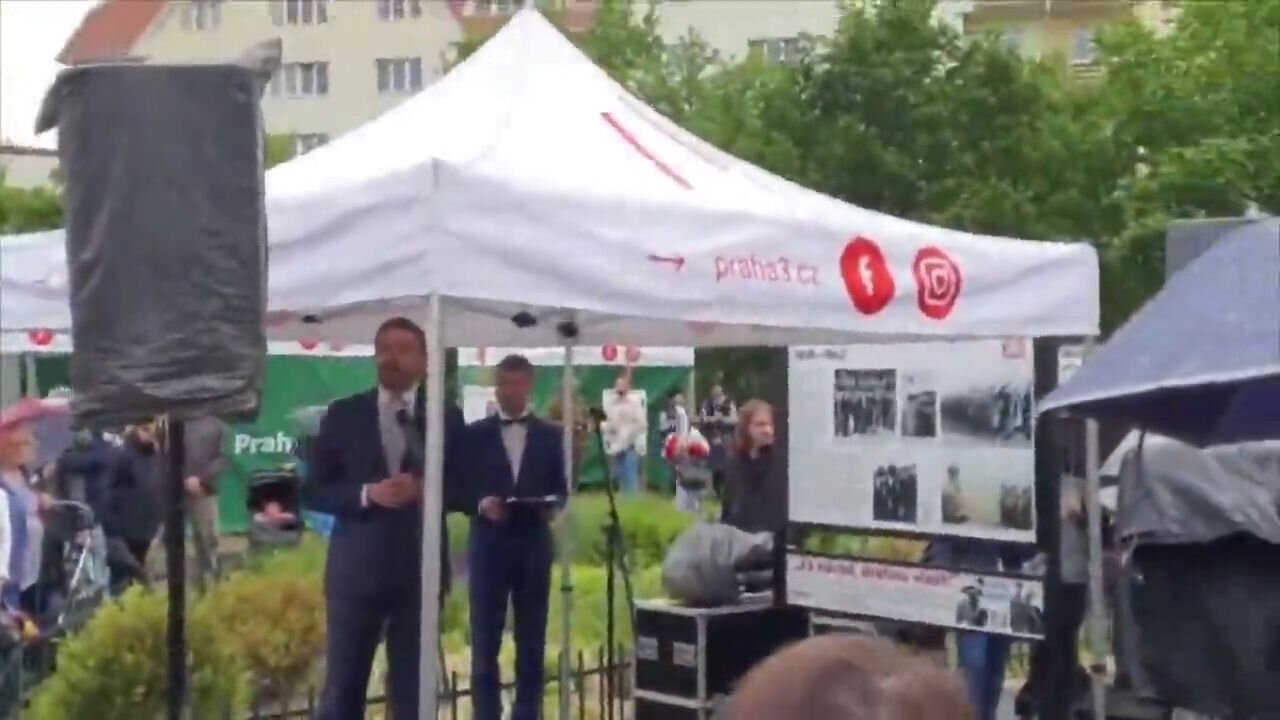 Pietní akt k uctění památky 80. výročí operace Anthropoid zneužitý k propagaci banderismu v Praze