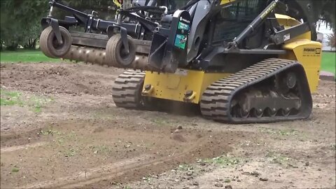 Demostration of a power rake