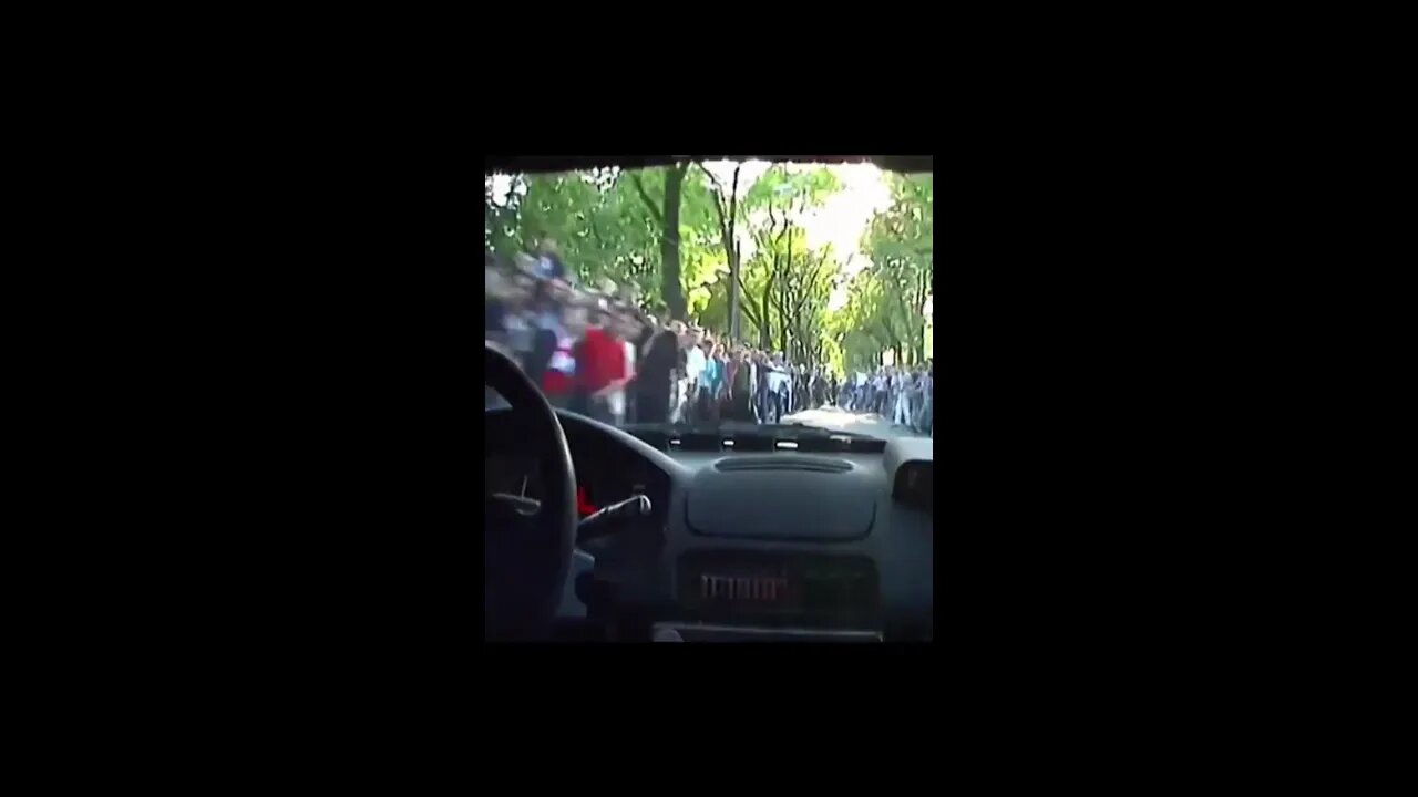 Full throthle 200kmh through the crowd, like group B