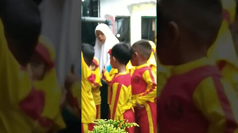 Pagiku cerahku, Terimakasih guruku