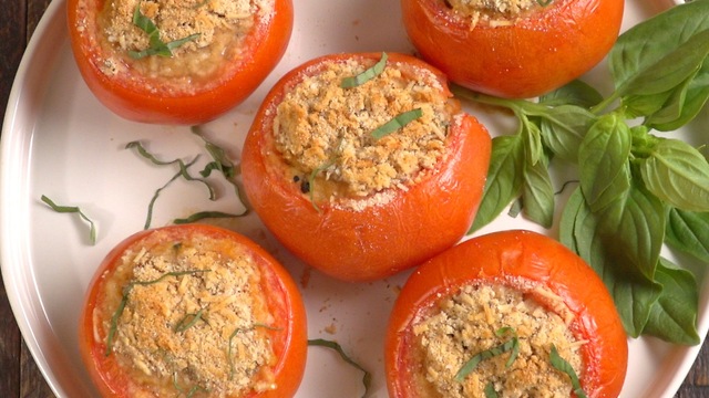 Sausage-stuffed tomatoes