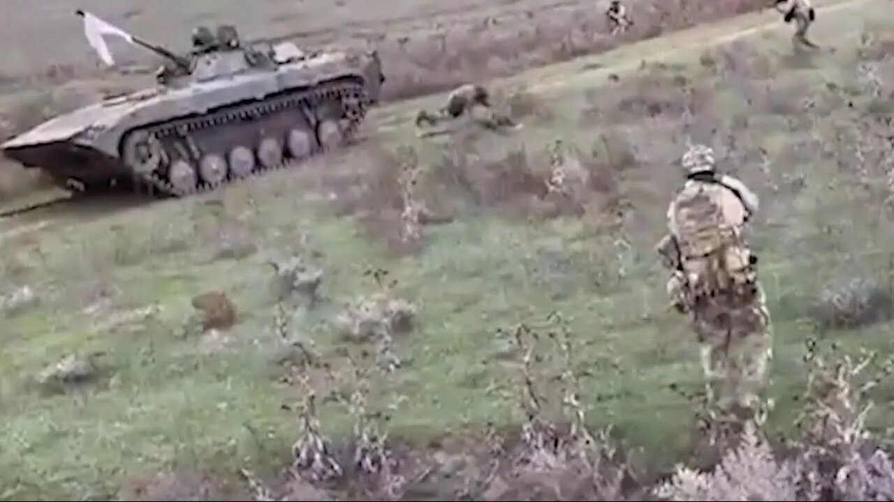 Moment Russian soldiers surrender with white flag amid rapid Ukrainian counteroffensive