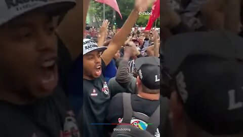 Torcida organizada gritam na avenida paulista: “Doutor, eu não me engano. O Bolsonaro é miliciano”