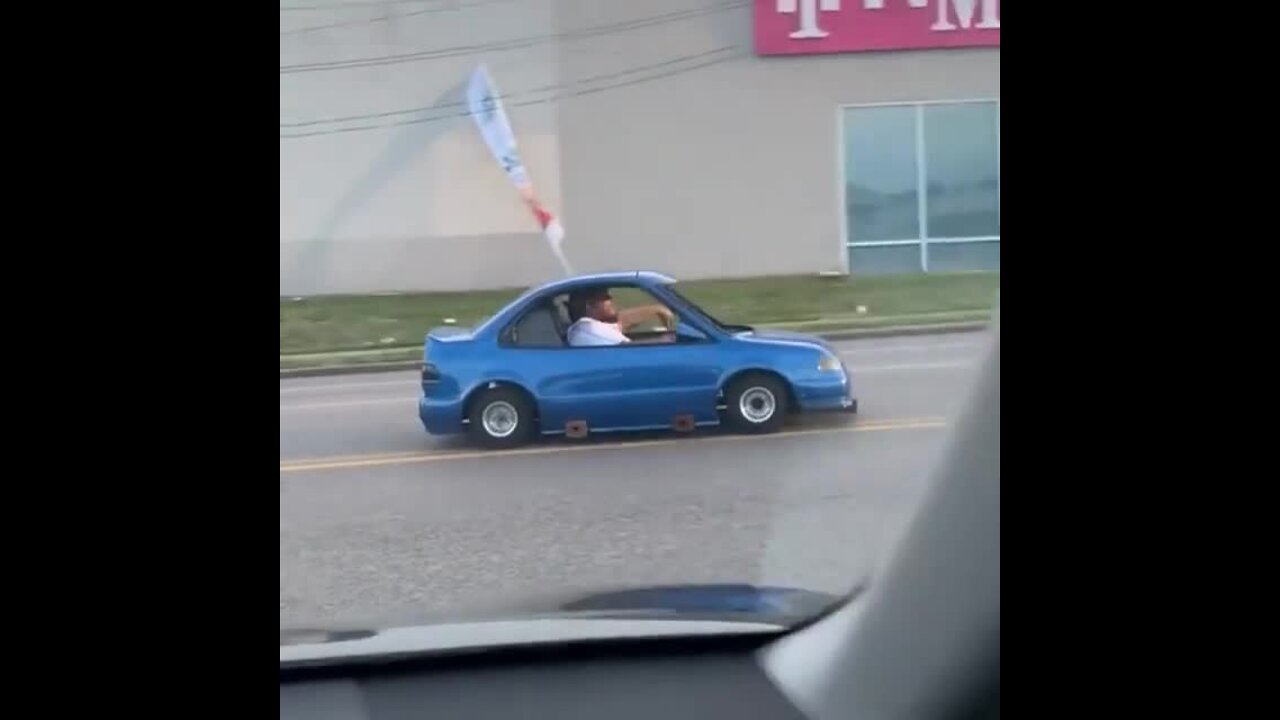 Driver in Philadelphia turns his go-kart into a miniature car