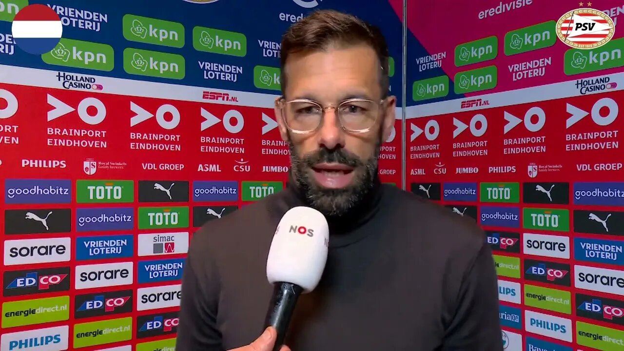 PSV-trainer Ruud van Nistelrooij na afloop Ajax-PSV: 'Het laatste kwartier was overleven'.