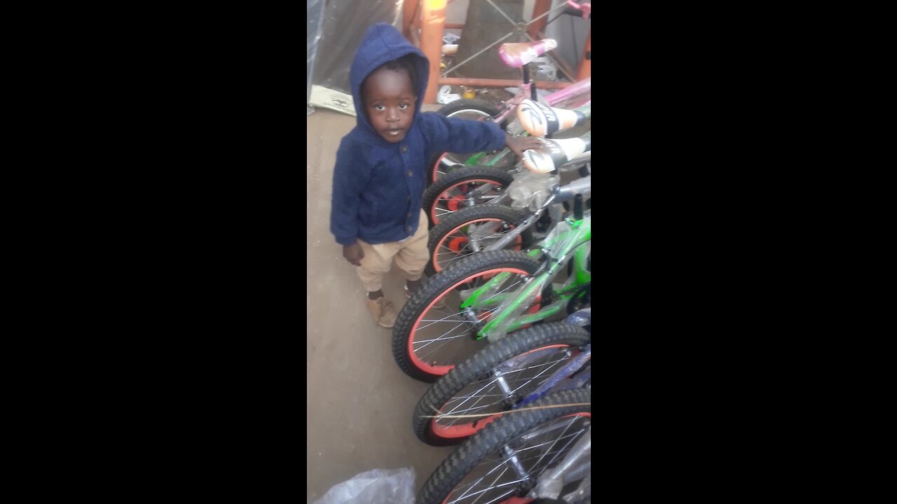 3 years old baby asking the price of bycycle in English language