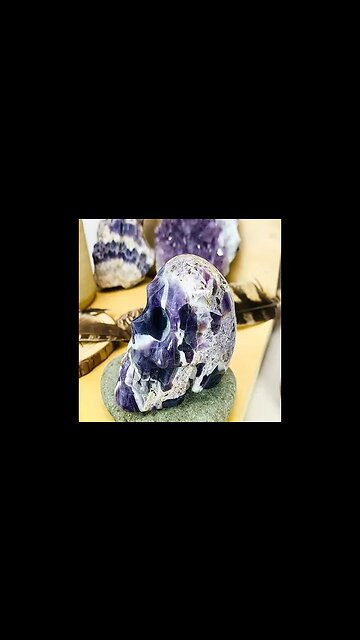 USE DREAM AMETHYST SKULL TO AMPLIFY SPIRITUAL CONSCIOUSNESS