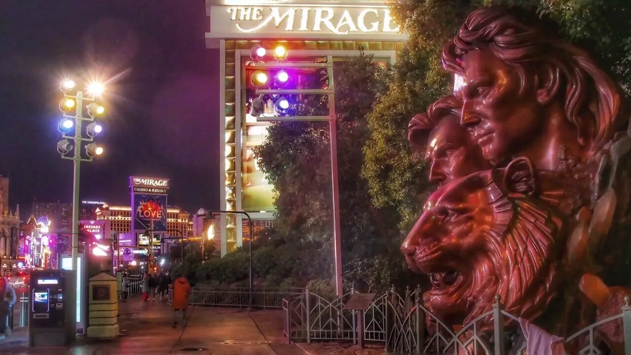 🔴 WATCH LIVE: Hanging With Street Street Performers on the Strip 🤯… 📸 1080p 60fps Live