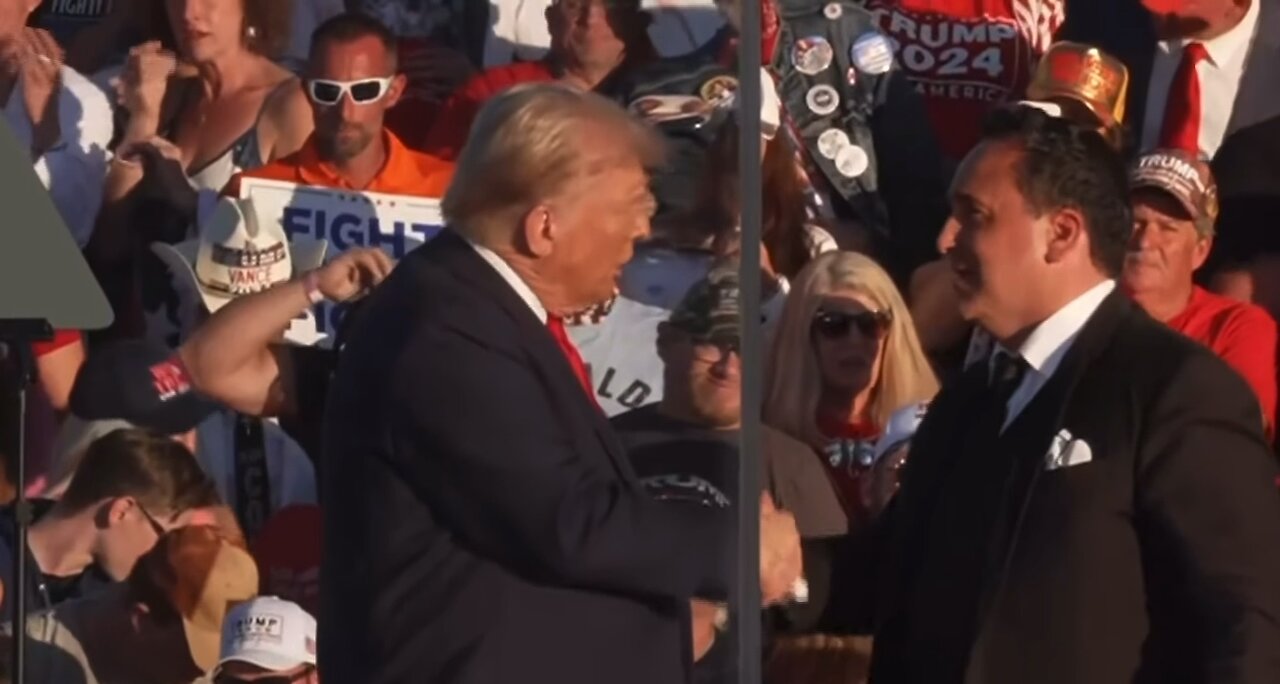 GREAT VOICE! Trump ENJOYS Opera Singing ‘Ave Maria’ in Corey memory at Butler 2nd PA rally