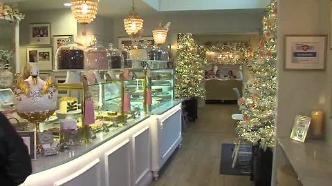 6 in the City: Cake Bake Shop turns 3; serves up treats to visiting celebrities