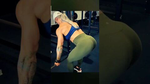 Hot fitness workout routine🔥 #bodybuilding #squatworkout 🏋️‍♀️#femalebodybuiling #shorts✌️ #gym 🔥