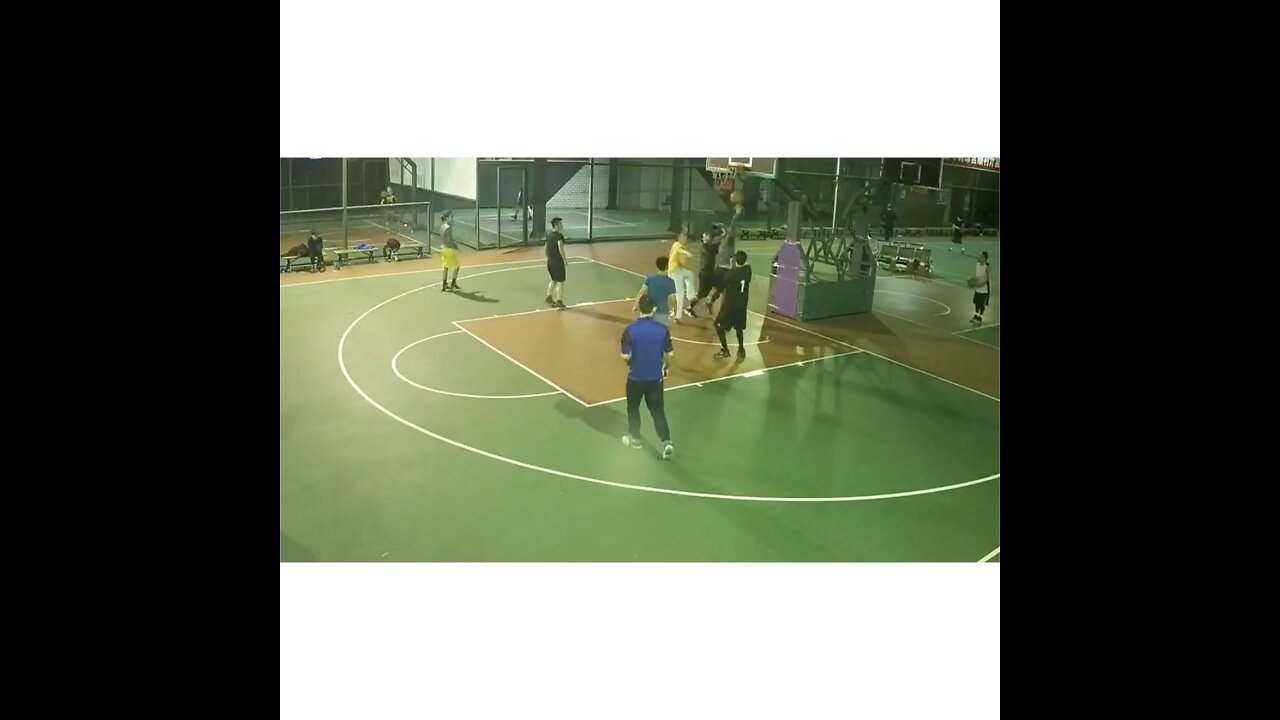 Amazing Reverse Layup Jerry!