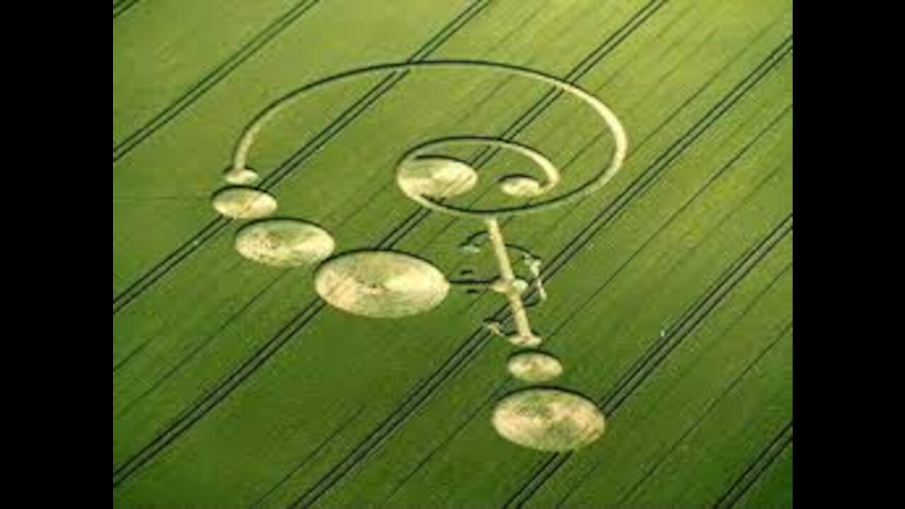 Delving into the magic of Crop Circles with Lucy Pringle - host Mark Eddy