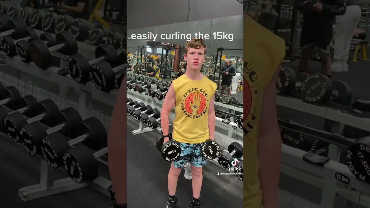 easily curling the 15 kg #gym