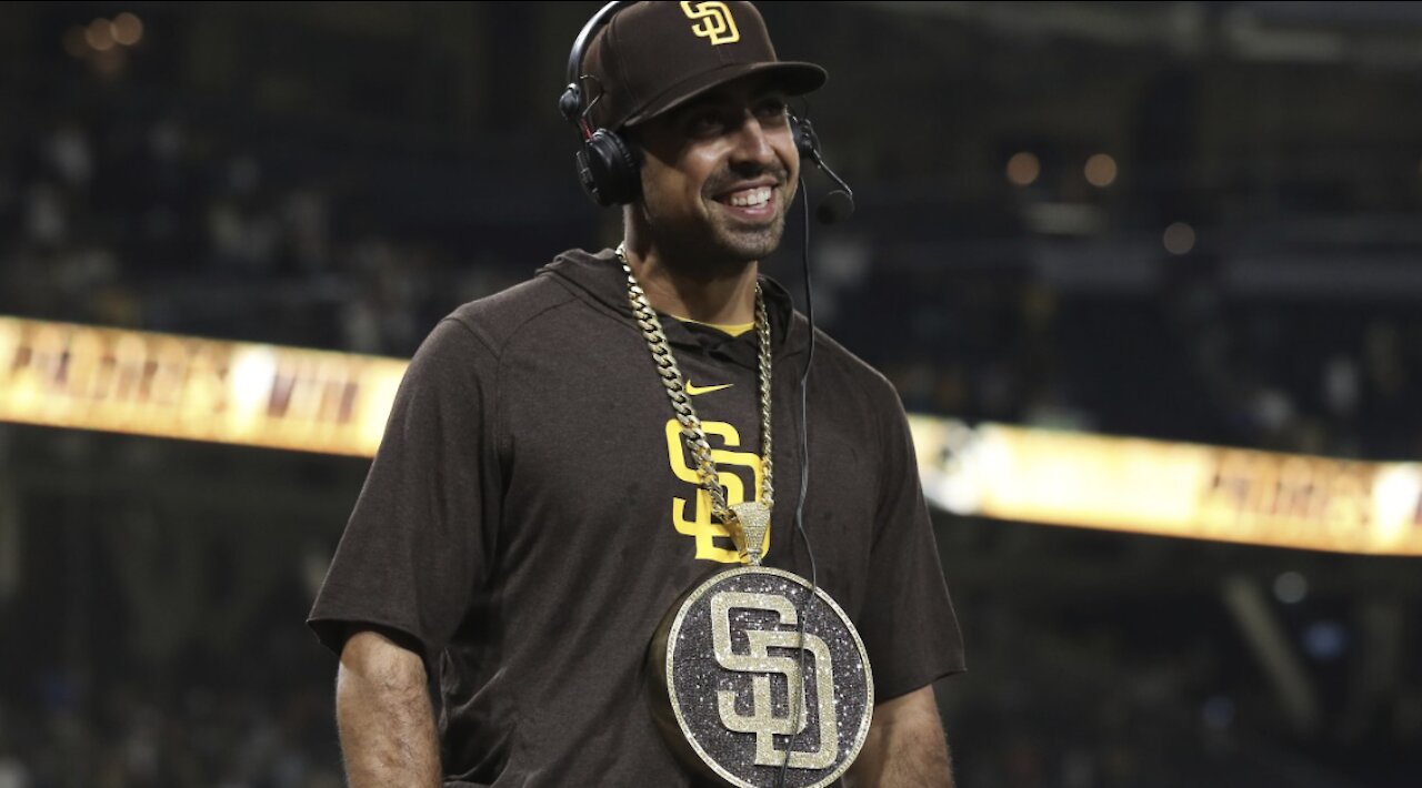 Family 'euphoric' after Padres rookie's improbable grand slam