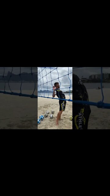 Dica rápida do professor Zé Sodré - Peitada #futevolei