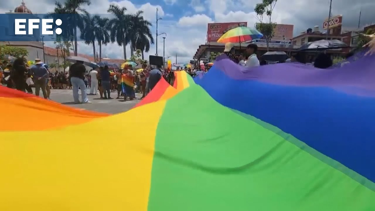 Activistas LGTBI en México acusan a políticos de usurpar cargos reservados para su comunidad