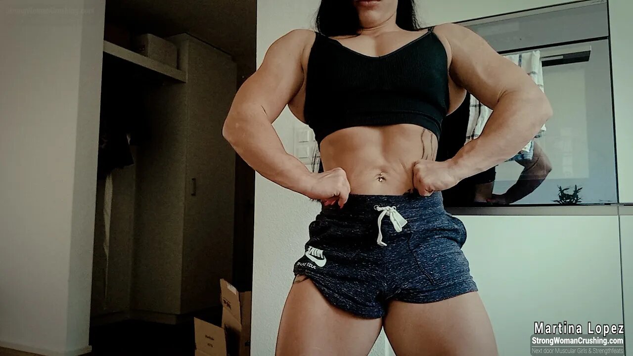 Check out this 🔥 video of Martina Lopez in a black tank top!
