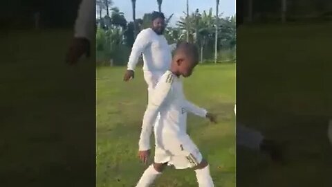 Cabrel Nanjip LGBT Urgent un génie du football à surveiller de près Garde la magie qui te compose xo