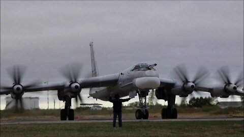 Russian and Chinese Aircraft Conduct Joint Air Patrol over the Sea of Japan and the East China Sea