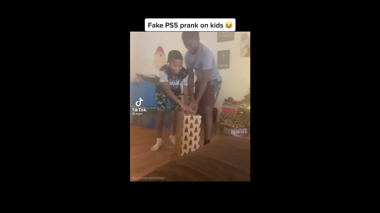 Fake PS5 prank on kids🤷‍♂️😁