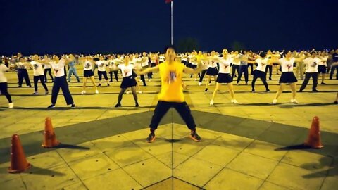 舞蹈《感到幸福就拍拍手》愿你幸福开心快乐【順能炫舞團】