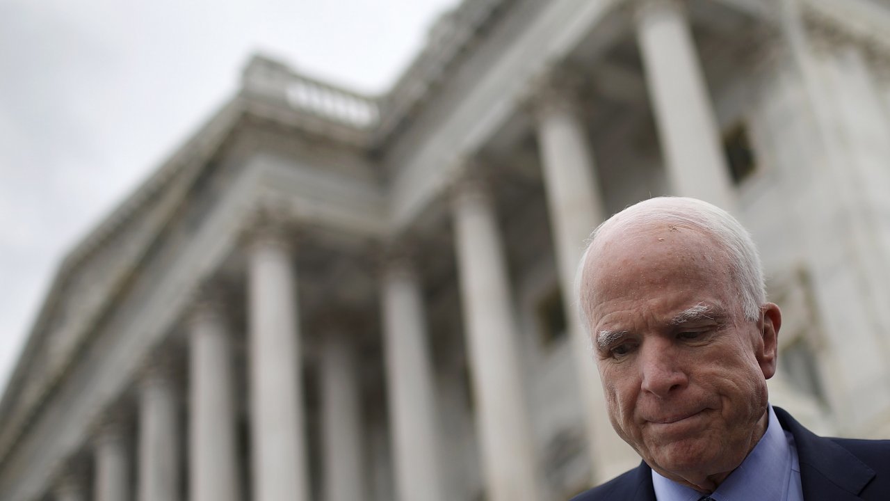 In Farewell Letter, McCain Tells America Not To 'Hide Behind Walls'