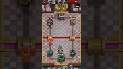 Epic battles and intense strategies! 🔥 #ClashRoyale #GamingFun