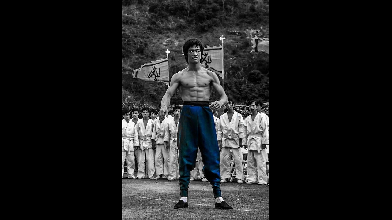 Cross kick Studio Films Bruce Lee Enter the Dragon