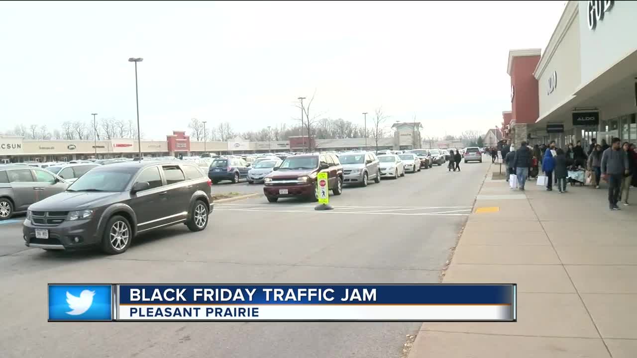 Black Friday shoppers create traffic jam in Pleasant Prairie