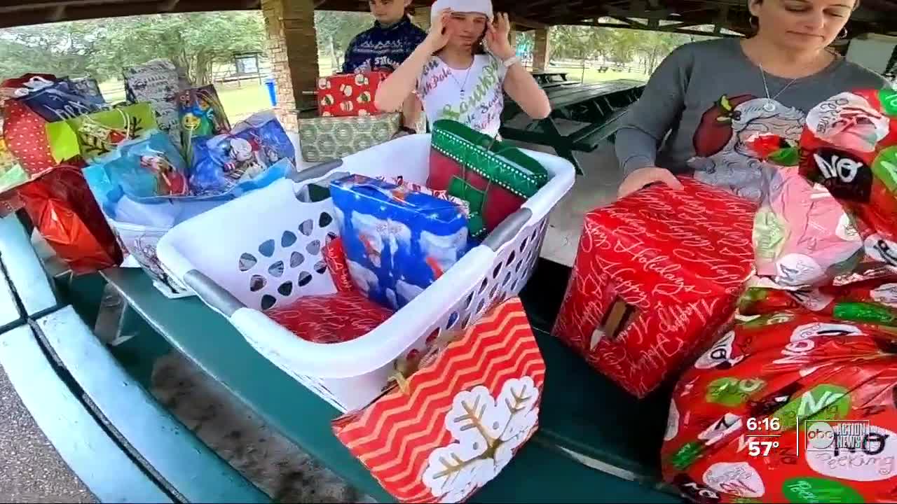 Two strangers offer to adopt a family of five for the holidays, giving them a merry Christmas