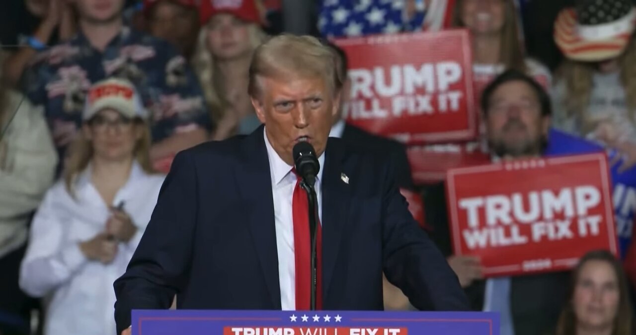 BAD! Trump SLAMS Press for bringing up his HANNIBAL LECTOR MIGRANTS from INSANE ASYLUM at Salem Virginia rally