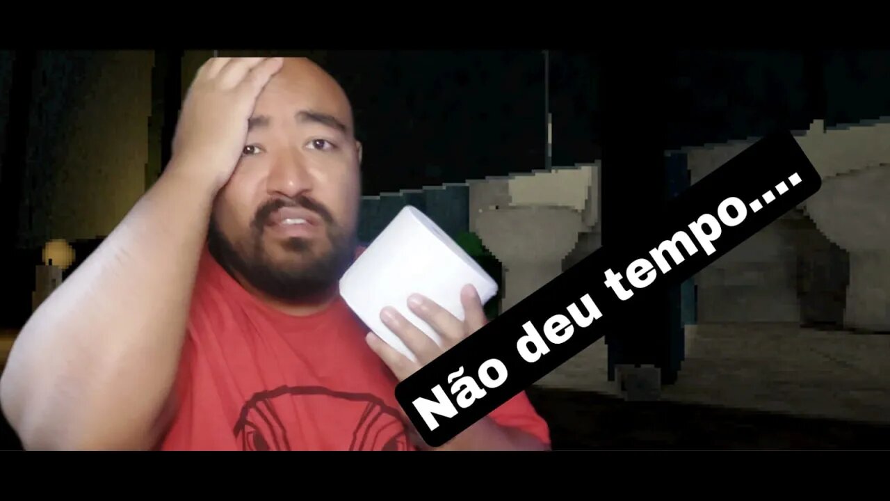 Nem no banheiro tive paz....There Are Ghosts In These Stalls