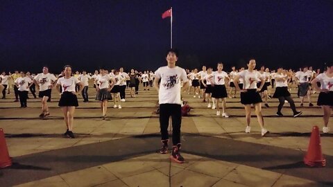 舞蹈《眉色飞舞》自由自在现在就要自由的跳舞【順能炫舞團】