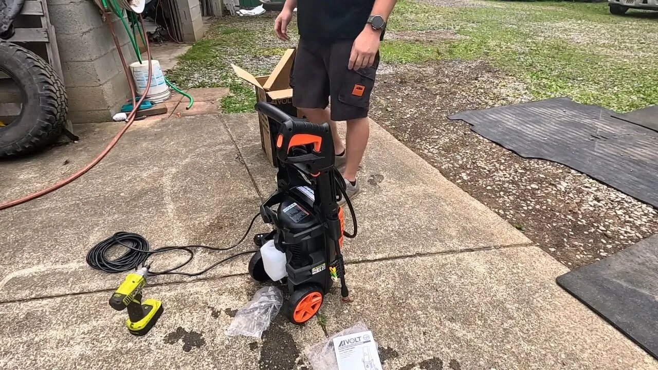 Unboxing AIVOLT 3000 PSI Electric Pressure Washer from AMAZON