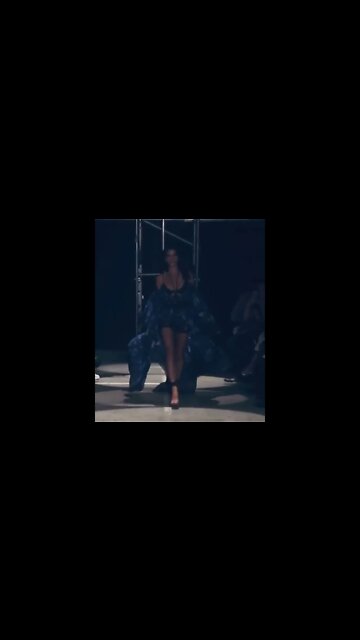 Julien McDonald RTW Spring/Summer 2018 Collection